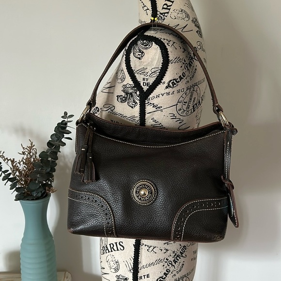 Dooney & Bourke Handbags - Vintage Dooney & Bourke Brown Pebbled Leather Round Logo Small Hobo Bag